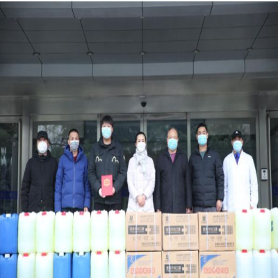 2000斤消毒液，8000只醫(yī)用口罩，新奧源建設(shè)工程有限公司的暖心捐贈(zèng)